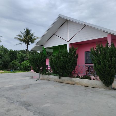 Chanakarn Guesthouse Sangkhla Buri Esterno foto